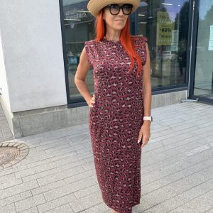 Burgundy Leo -mekko olkatoppauksilla